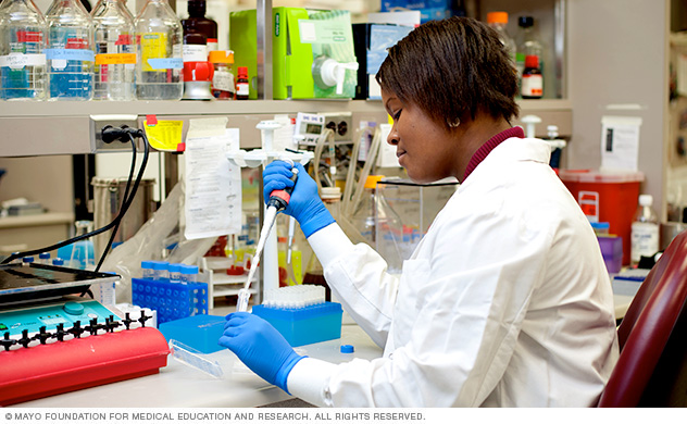 qualifications for medical research scientist