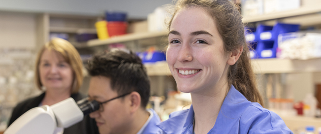 Dr. Pamela McLean, as director of the Ph.D. Program's Neuroscience Track at Mayo Clinic Graduate School of Biomedical Sciences, is committed to mentoring and training students and post-docs.