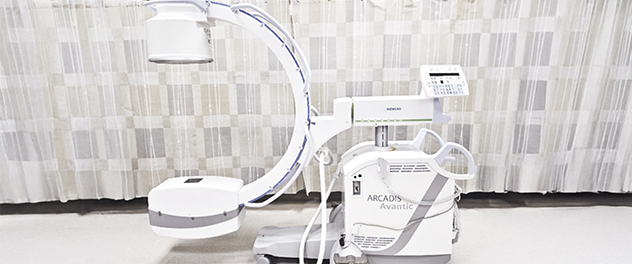 Digital mobile Siemens Arcadis Avantic C-arm fluoroscope.